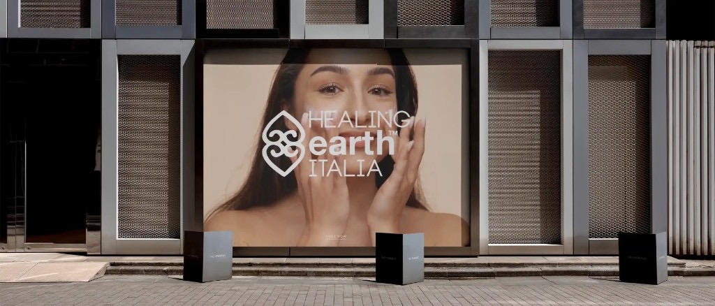 Manifesto Healing Earth Italia in città